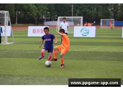 足球明星的双重身份：球场上的冠军，牙医诊所里的专家